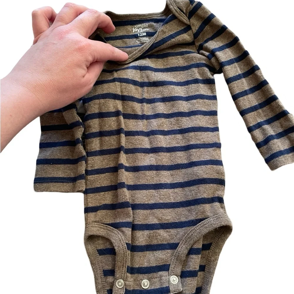 Bundle of 2 items boys comfys 12M